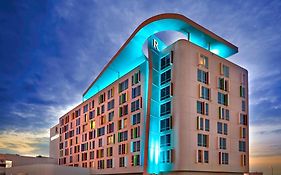 Renaissance Edmonton Airport Hotel